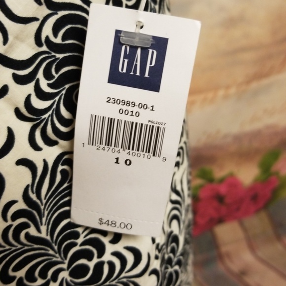 SOLD SOLD E ⭐️ NWT Gap floral print skirt - Picture 4 of 6